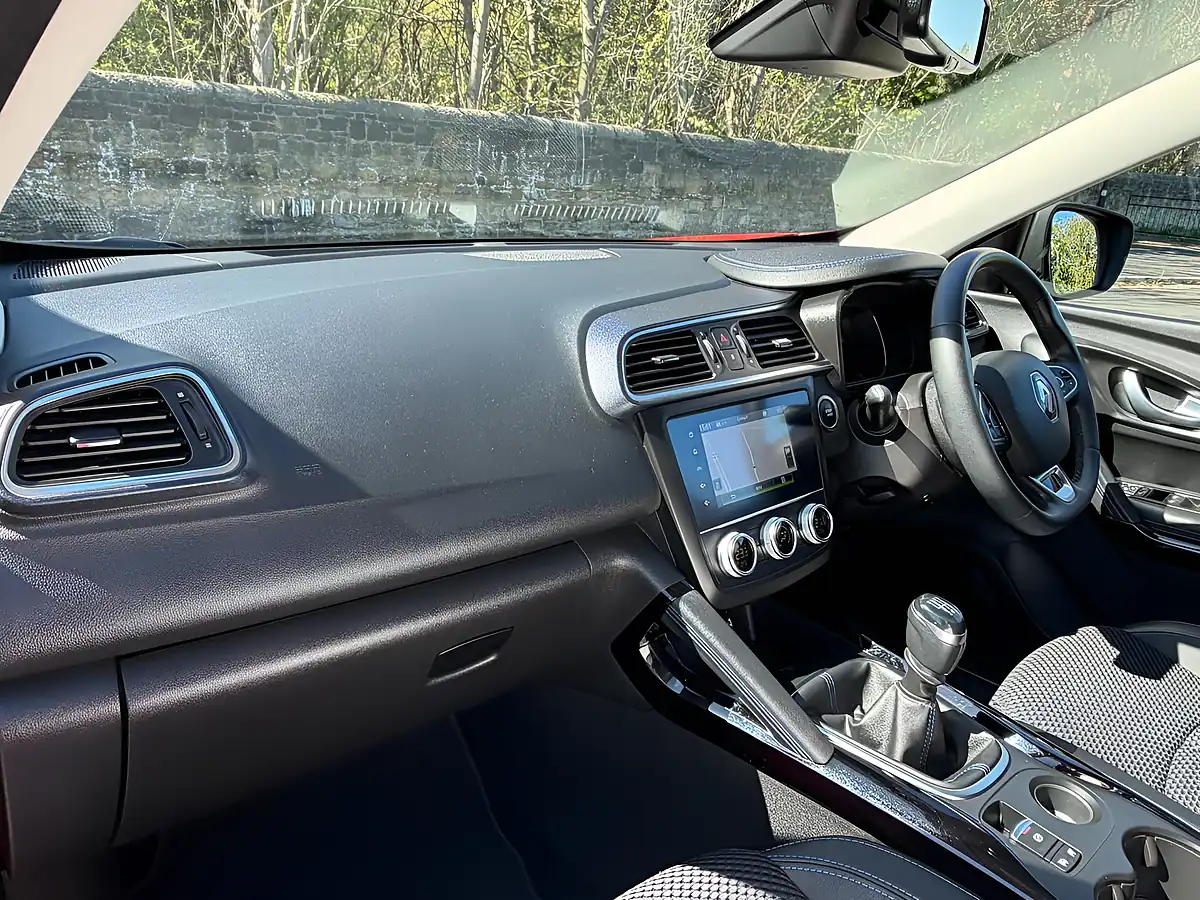 Used 2019 Renault Kadjar S Edition Flame Red - Interior and Exterior details 20
