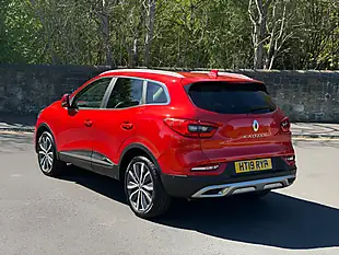 Used 2019 Renault Kadjar S Edition Flame Red - Interior and Exterior details 7