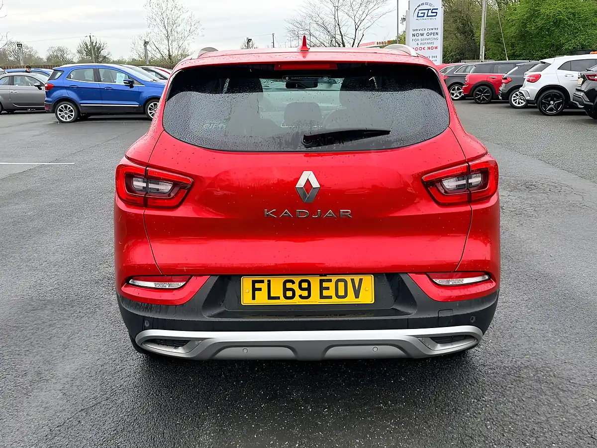 Used 2019 Renault Kadjar S Edition Flame Red - Interior and Exterior details 10