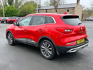 Used 2019 Renault Kadjar S Edition Flame Red - Interior and Exterior details 13