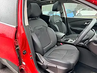 Used 2019 Renault Kadjar S Edition Flame Red - Interior and Exterior details 4