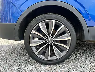 Used 2019 Renault Kadjar S Edition Iron Blue - Interior and Exterior details 10