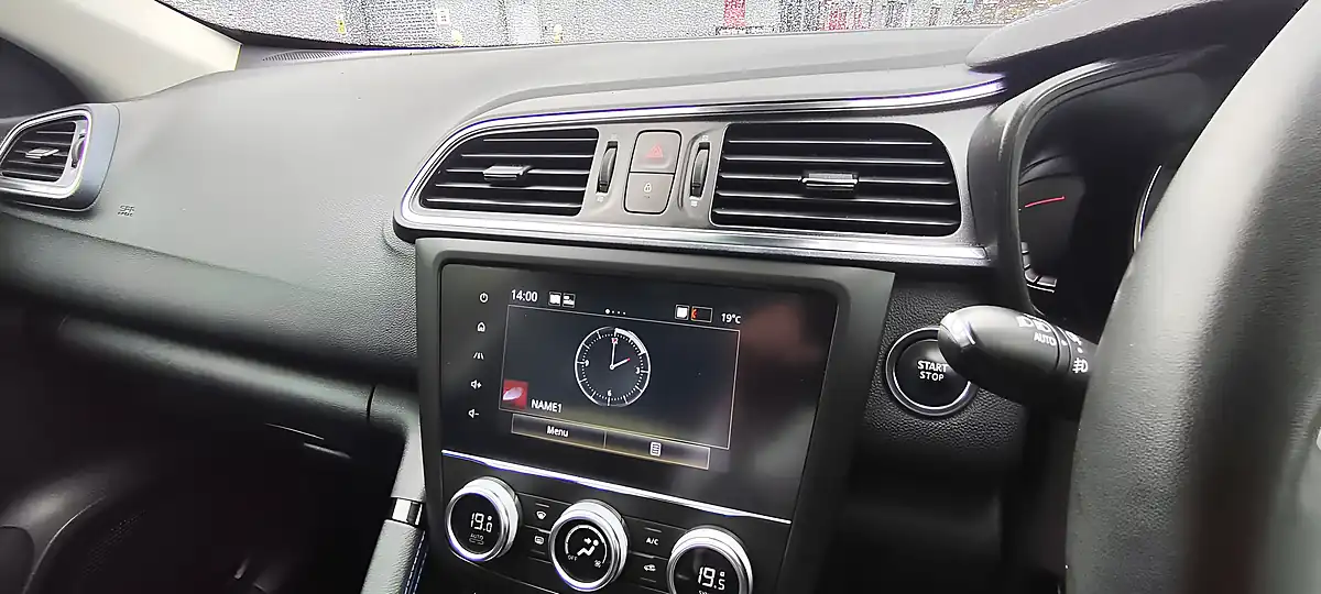 Used 2019 Renault Kadjar S Edition Red - Interior and Exterior details 17