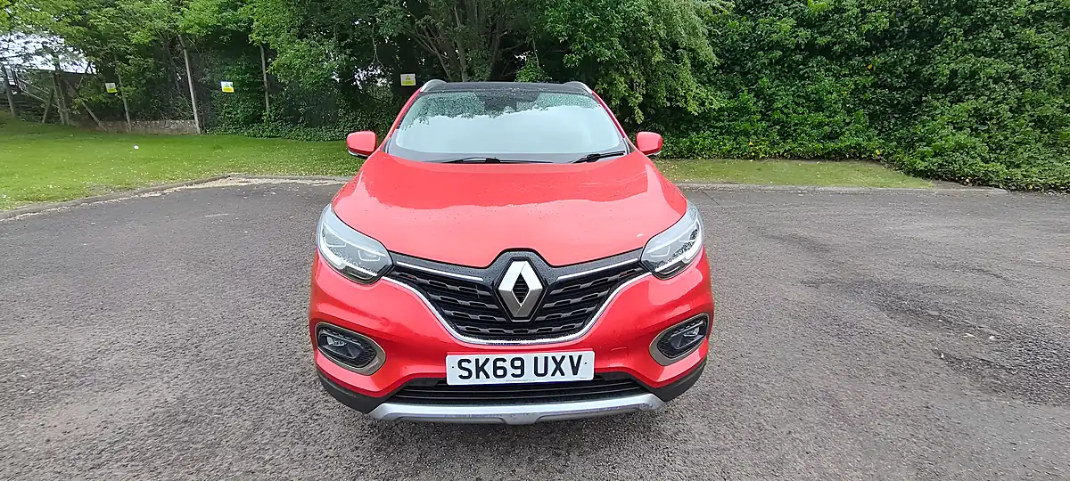 Used 2019 Renault Kadjar S Edition Red - Interior and Exterior details 8
