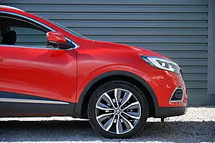 Used 2019 Renault Kadjar S Edition Red - Interior and Exterior details 16