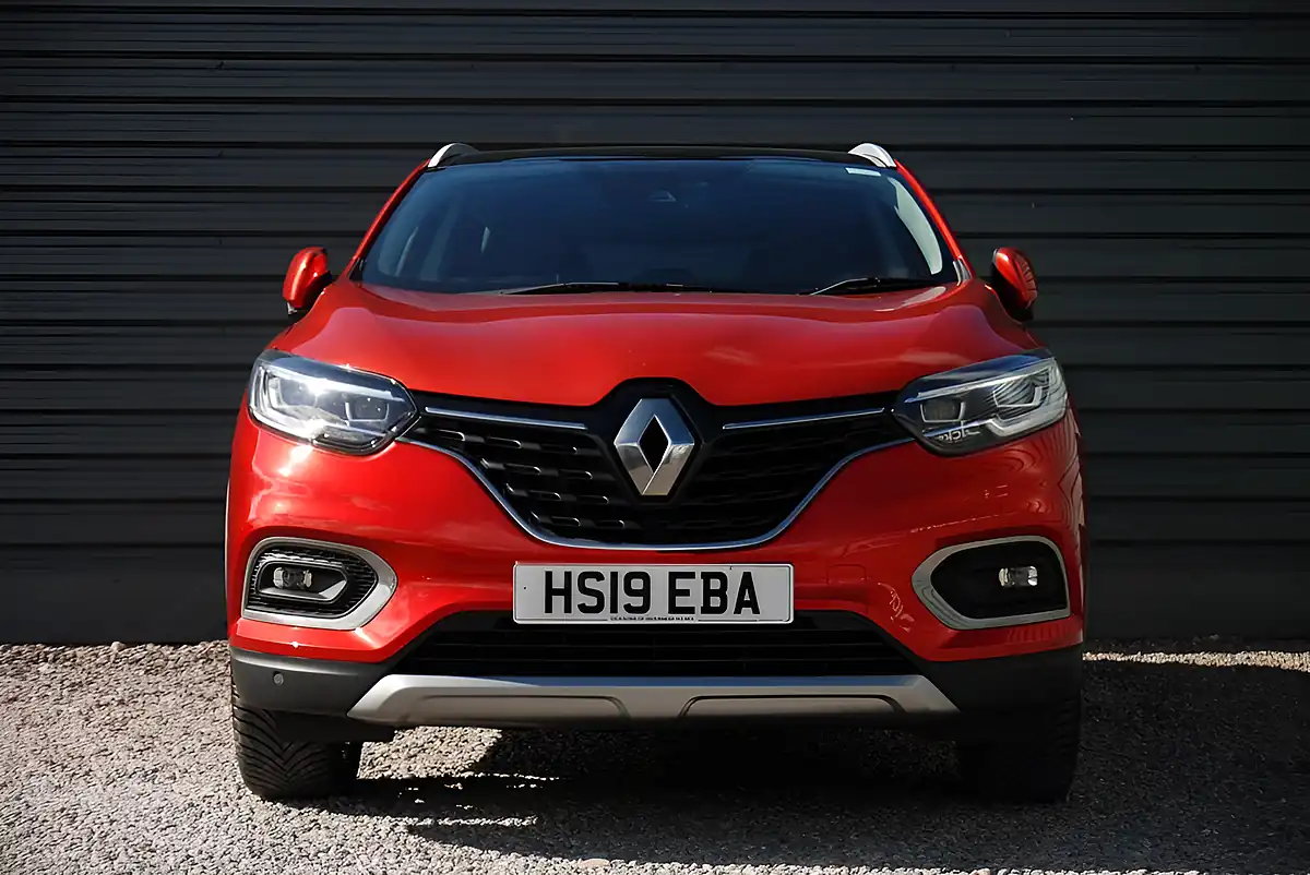 Used 2019 Renault Kadjar S Edition Red - Interior and Exterior details 3