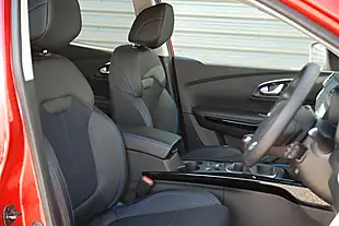 Used 2019 Renault Kadjar S Edition Red - Interior and Exterior details 7