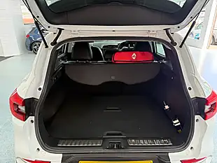 Used 2019 Renault Kadjar S Edition White - Interior and Exterior details 11