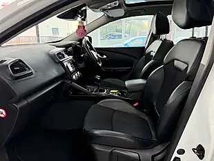 Used 2019 Renault Kadjar S Edition White - Interior and Exterior details 16