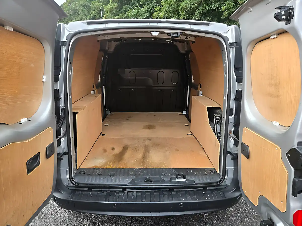 Used 2019 Renault Kangoo Business+ Grey - Interior and Exterior details 10