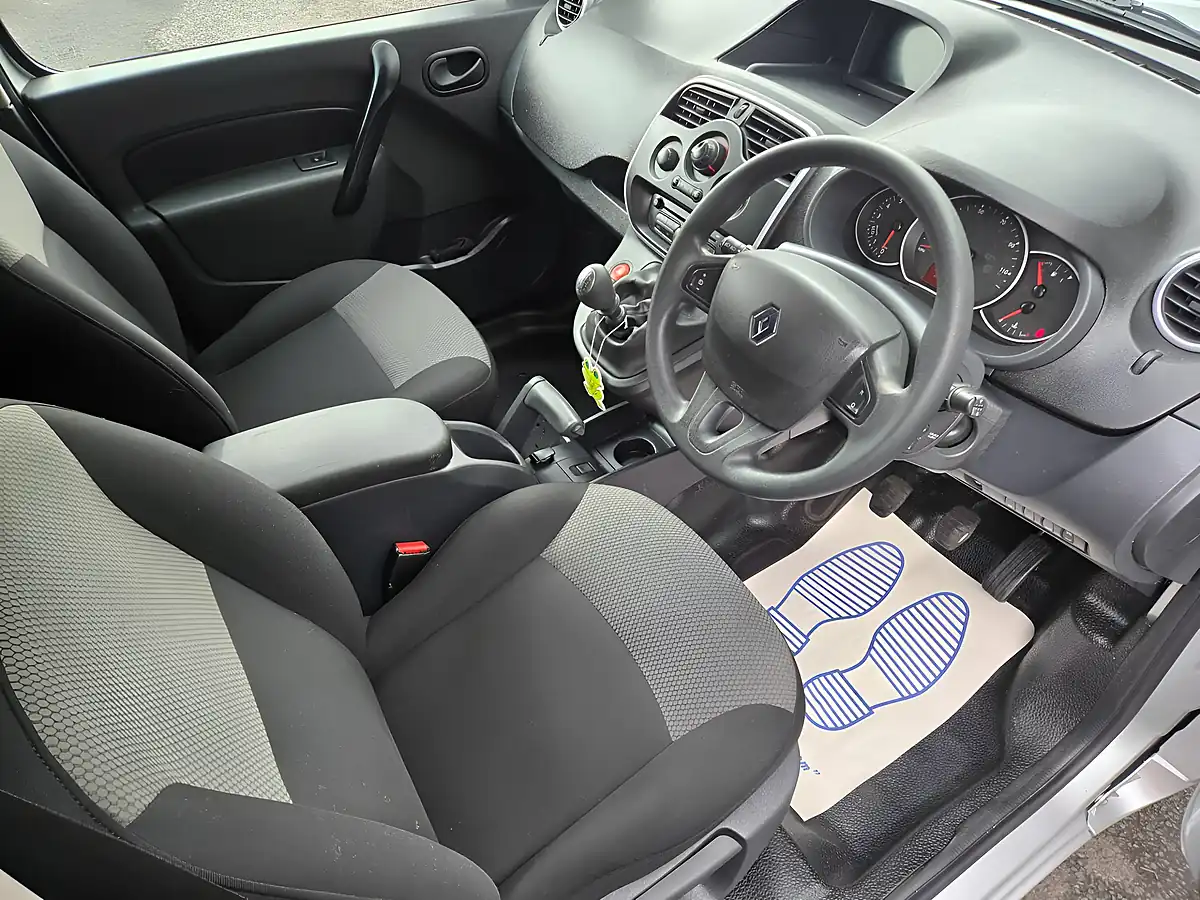 Used 2019 Renault Kangoo Business+ Grey - Interior and Exterior details 14
