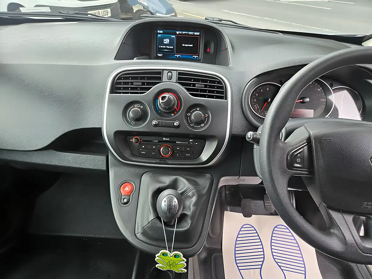 Used 2019 Renault Kangoo Business+ Grey - Interior and Exterior details 16