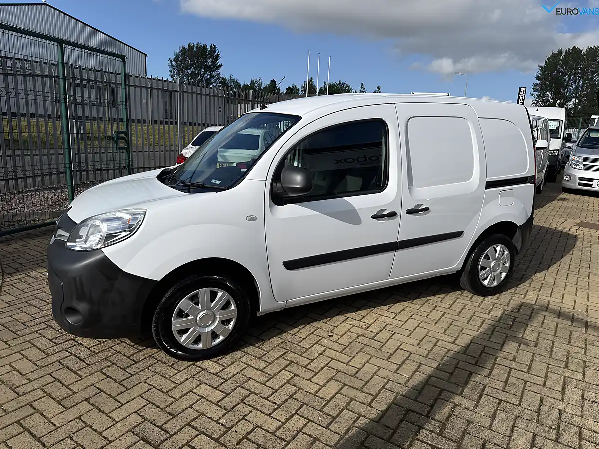 Used 2019 Renault Kangoo Business White - Interior and Exterior details 4