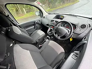 Used 2019 Renault Kangoo Business White - Interior and Exterior details 12