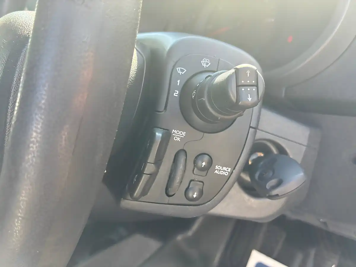 Used 2019 Renault Kangoo Energy Business Temperature Controlled White - Interior and Exterior details 10