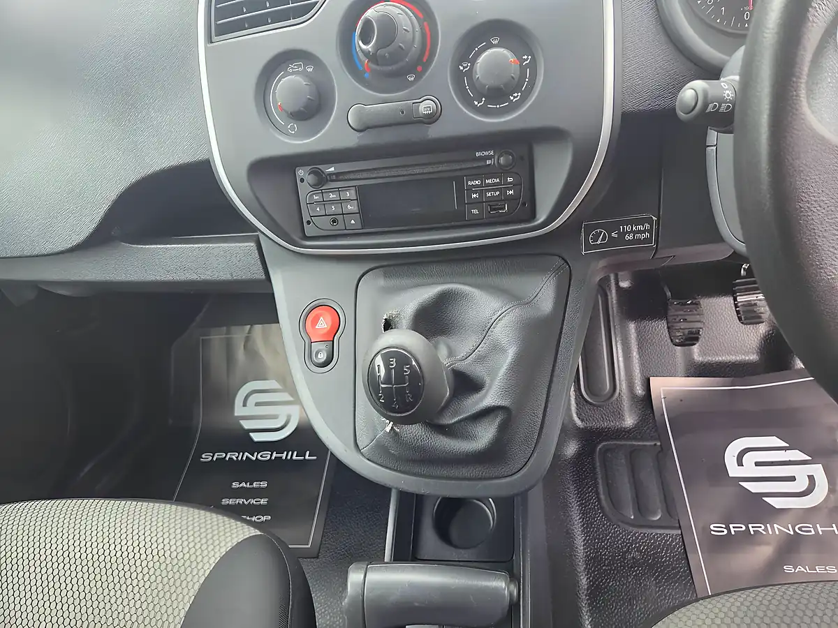 Used 2019 Renault Kangoo Maxi Business White - Interior and Exterior details 18