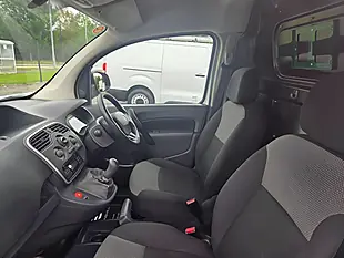 Used 2019 Renault Kangoo Maxi Business White - Interior and Exterior details 19