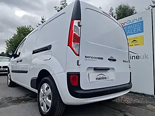 Used 2019 Renault Kangoo Maxi Business+ White - Interior and Exterior details 10