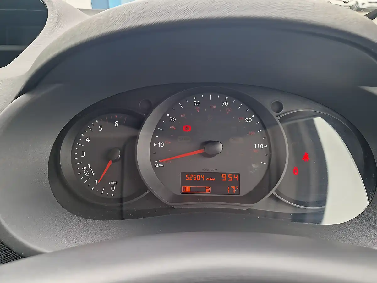 Used 2019 Renault Kangoo Maxi Business+ White - Interior and Exterior details 13