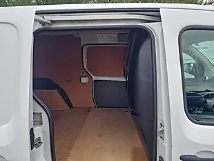 Used 2019 Renault Kangoo Maxi Business+ White - Interior and Exterior details 17