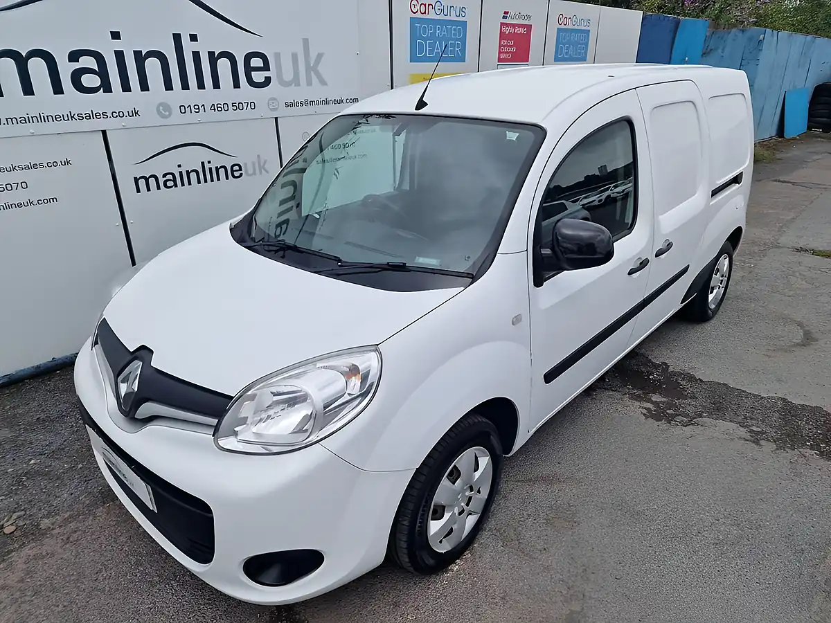 Used 2019 Renault Kangoo Maxi Business+ White - Interior and Exterior details 4