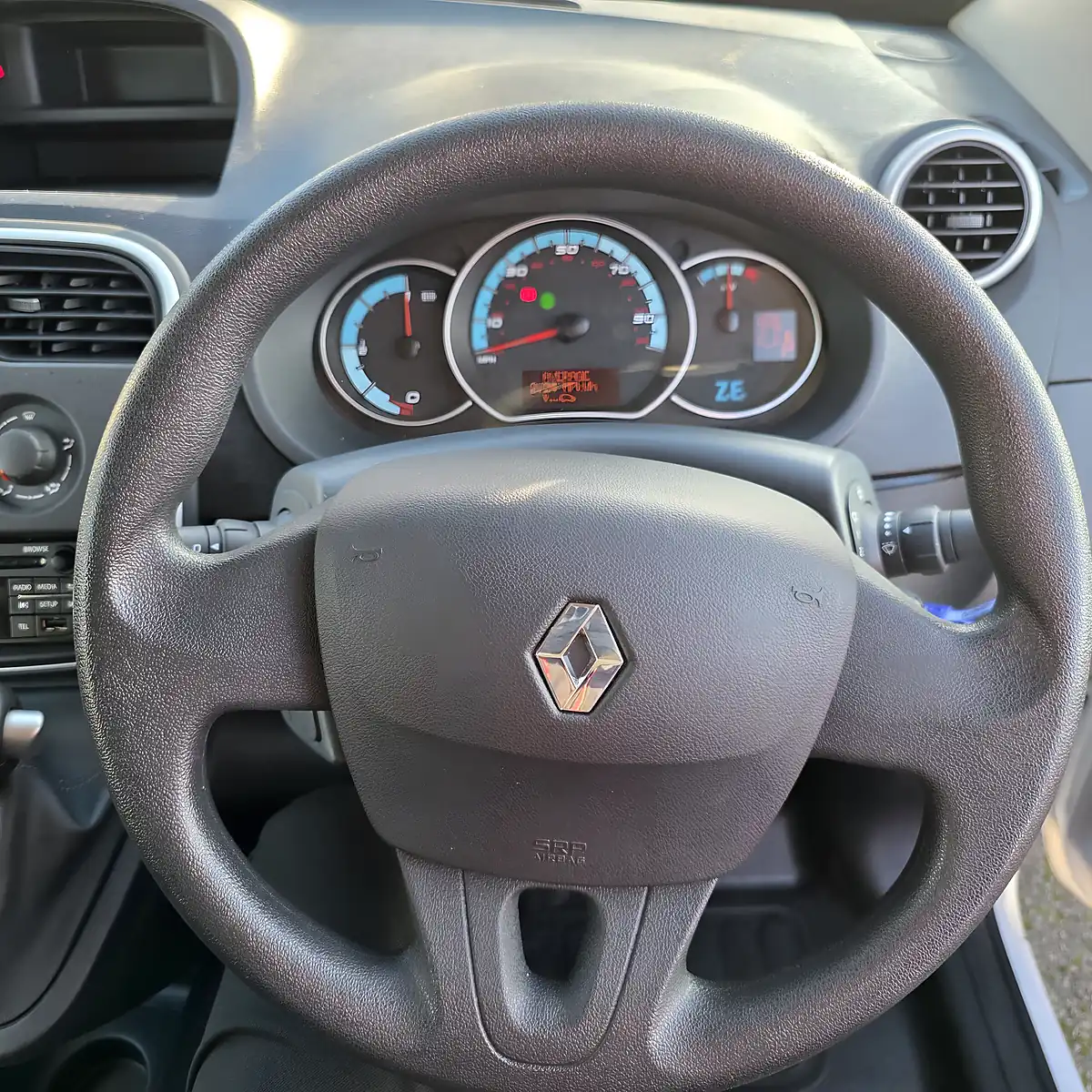 Used 2019 Renault Kangoo ML-20 Business Edition Alpine White - Interior and Exterior details 13