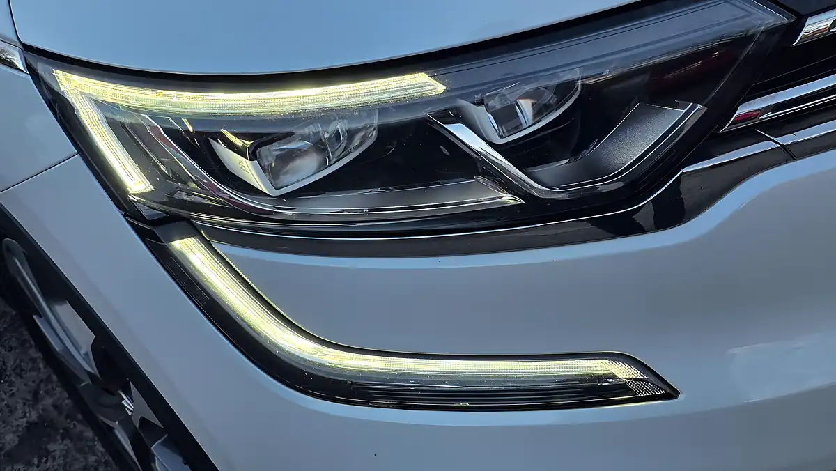 Used 2019 Renault Koleos GT Line White - Interior and Exterior details 2