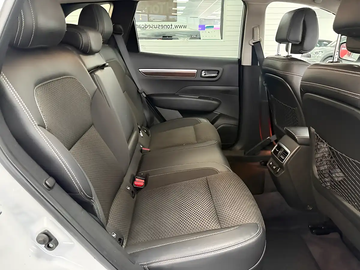 Used 2019 Renault Koleos Iconic White - Interior and Exterior details 5