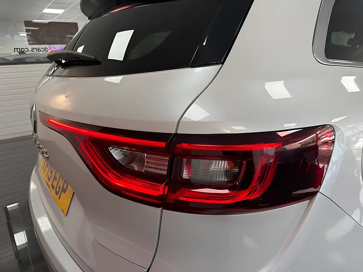 Used 2019 Renault Koleos Iconic White - Interior and Exterior details 7