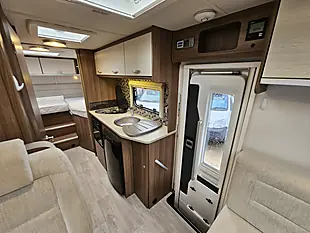 Used 2019 Renault Master Lunar Cassini Eb 19 - Interior and Exterior details 11