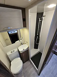 Used 2019 Renault Master Lunar Cassini Eb 19 - Interior and Exterior details 16