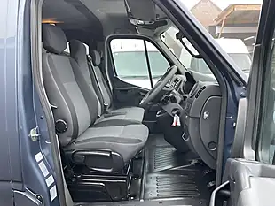 Used 2019 Renault Master SL28 Business Blue - Interior and Exterior details 6