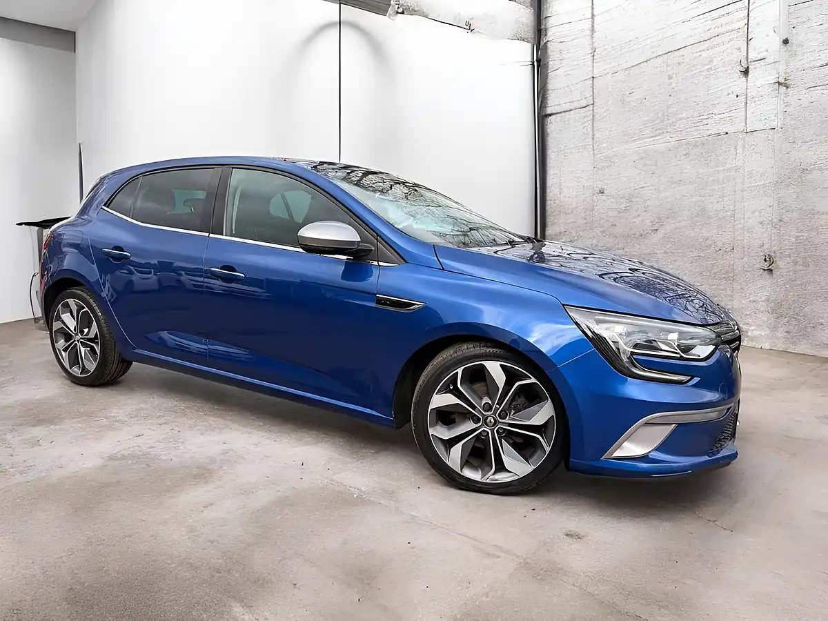 Used 2019 Renault Megane GT Line Iron Blue - Front View