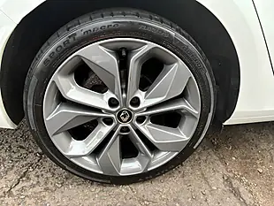 Used 2019 Renault Megane GT Line Sport Tourer Arctic White - Interior and Exterior details 15