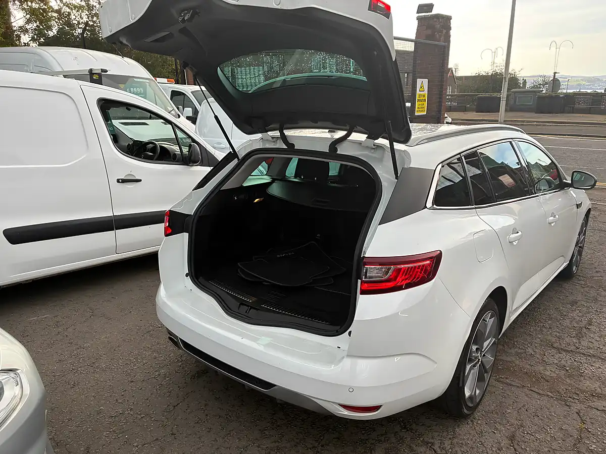 Used 2019 Renault Megane GT Line Sport Tourer Arctic White - Interior and Exterior details 19