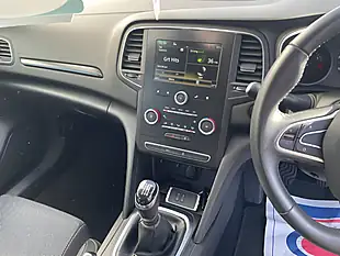 Used 2019 Renault Megane Play White - Interior and Exterior details 13