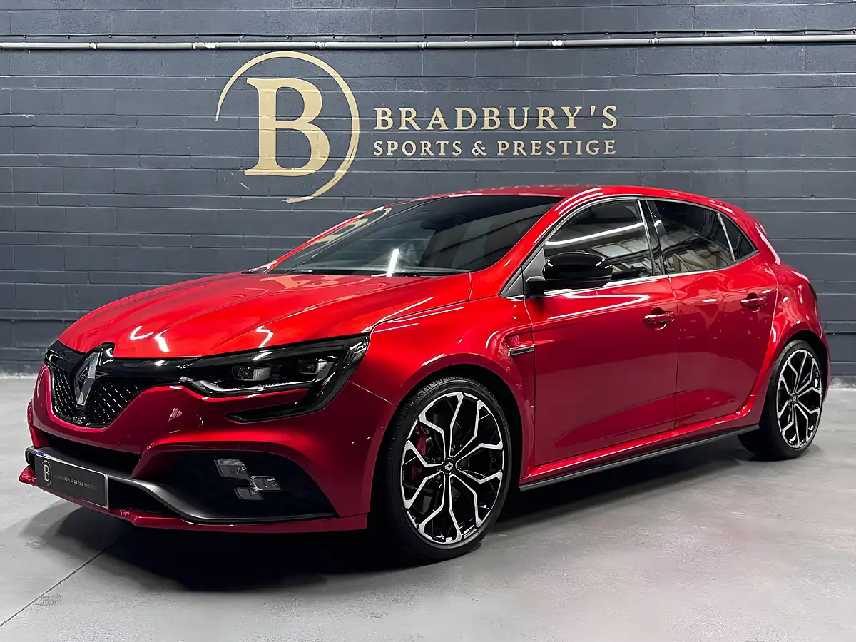 Used 2019 Renault Megane R.s. Flame Red - Interior and Exterior details 2