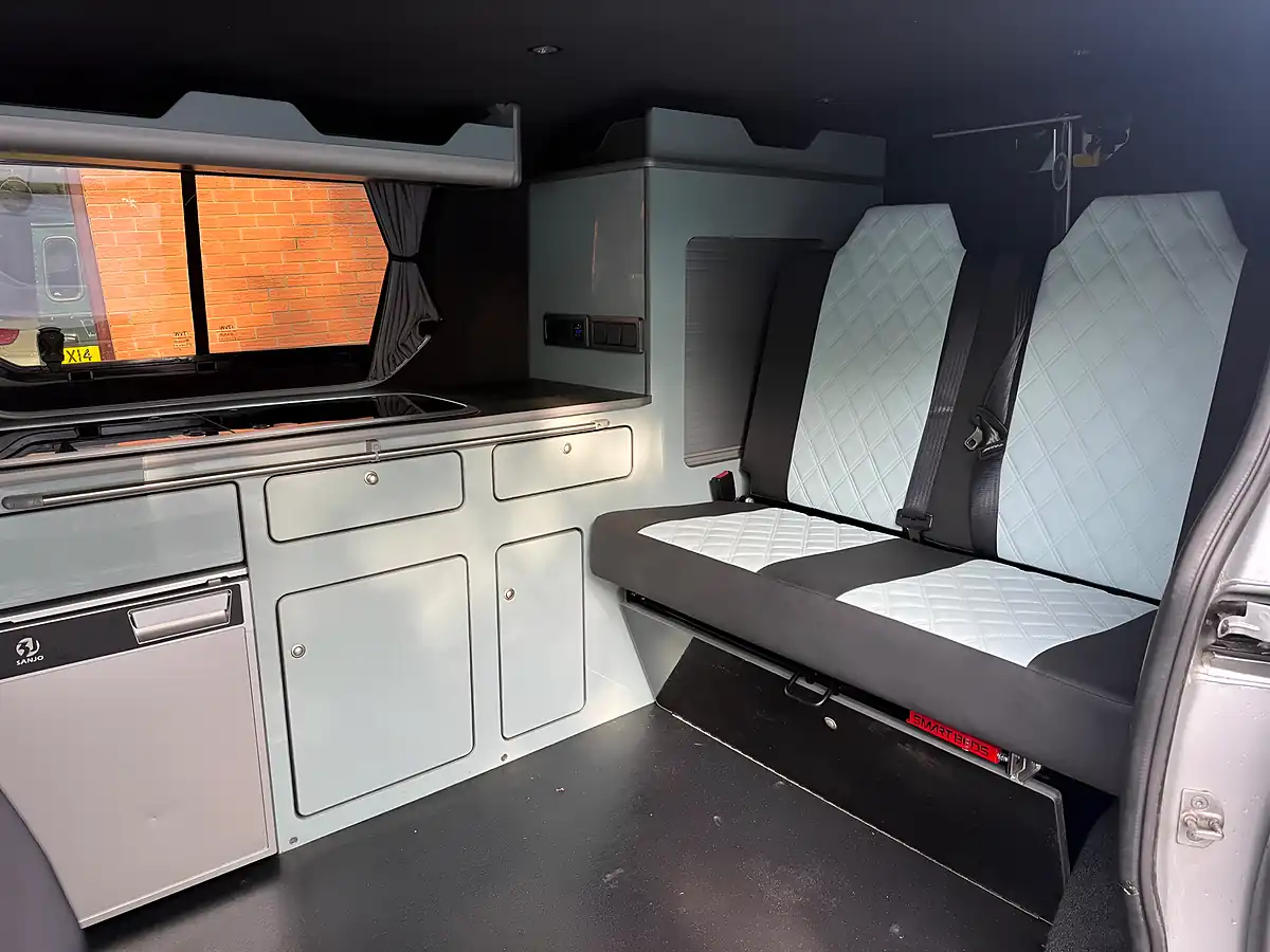 Used 2019 Renault Trafic 27 Sport Nav Silver - Interior and Exterior details 11