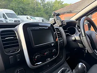 Used 2019 Renault Trafic 27 Sport Nav Silver - Interior and Exterior details 16