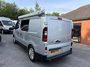 Used 2019 Renault Trafic 27 Sport Nav Silver - Interior and Exterior details 4