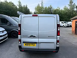 Used 2019 Renault Trafic 27 Sport Nav Silver - Interior and Exterior details 5