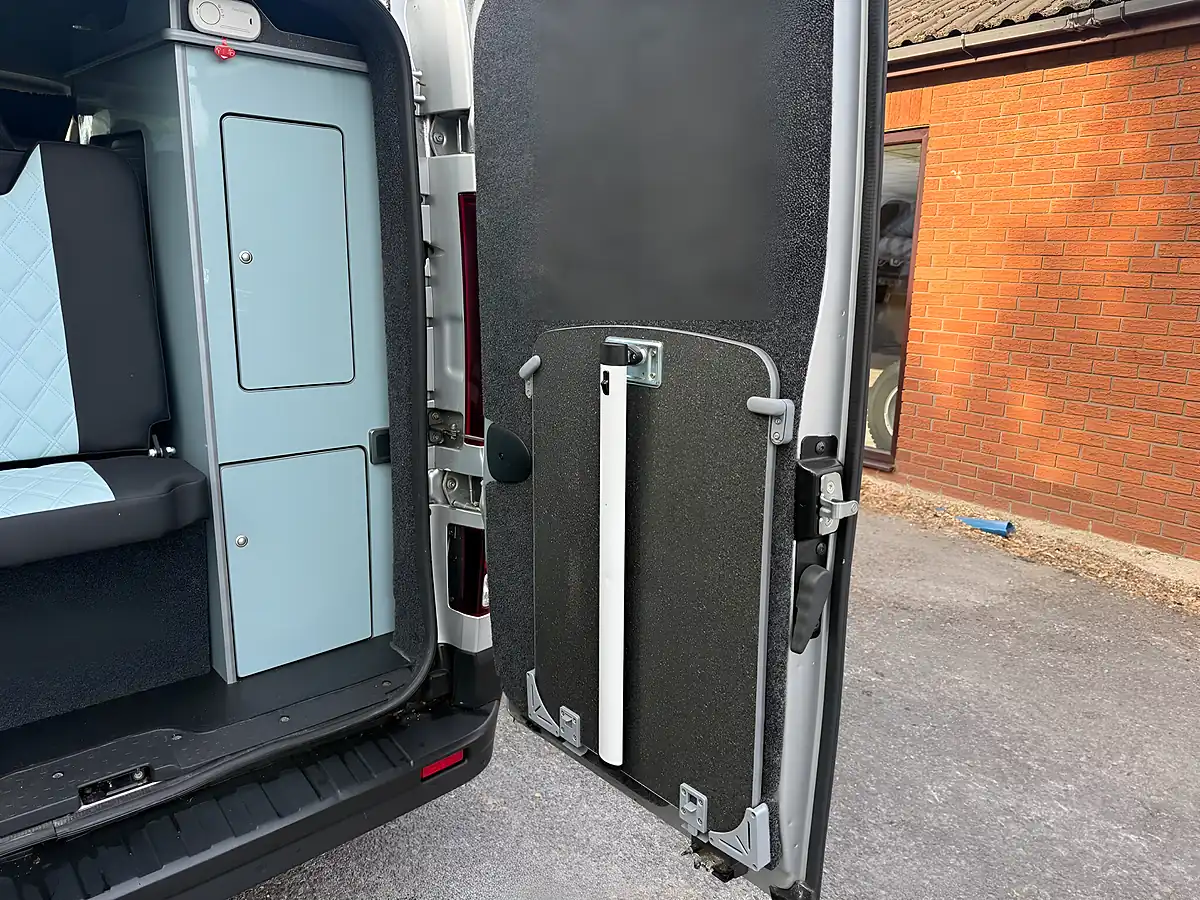 Used 2019 Renault Trafic 27 Sport Nav Silver - Interior and Exterior details 8