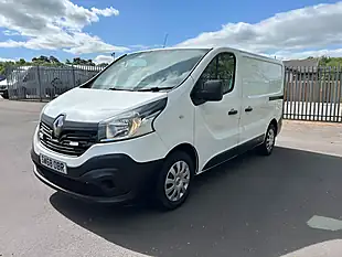 Used 2019 Renault Trafic Business Swb Standard Roof White - Interior and Exterior details 6