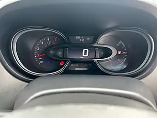Used 2019 Renault Trafic Business Swb Standard Roof White - Interior and Exterior details 8