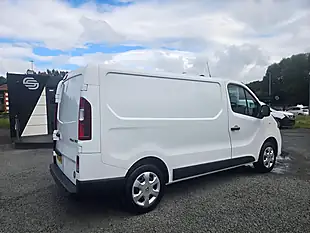 Used 2019 Renault Trafic Business+ White - Interior and Exterior details 4