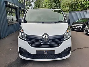 Used 2019 Renault Trafic Business+ White - Interior and Exterior details 8