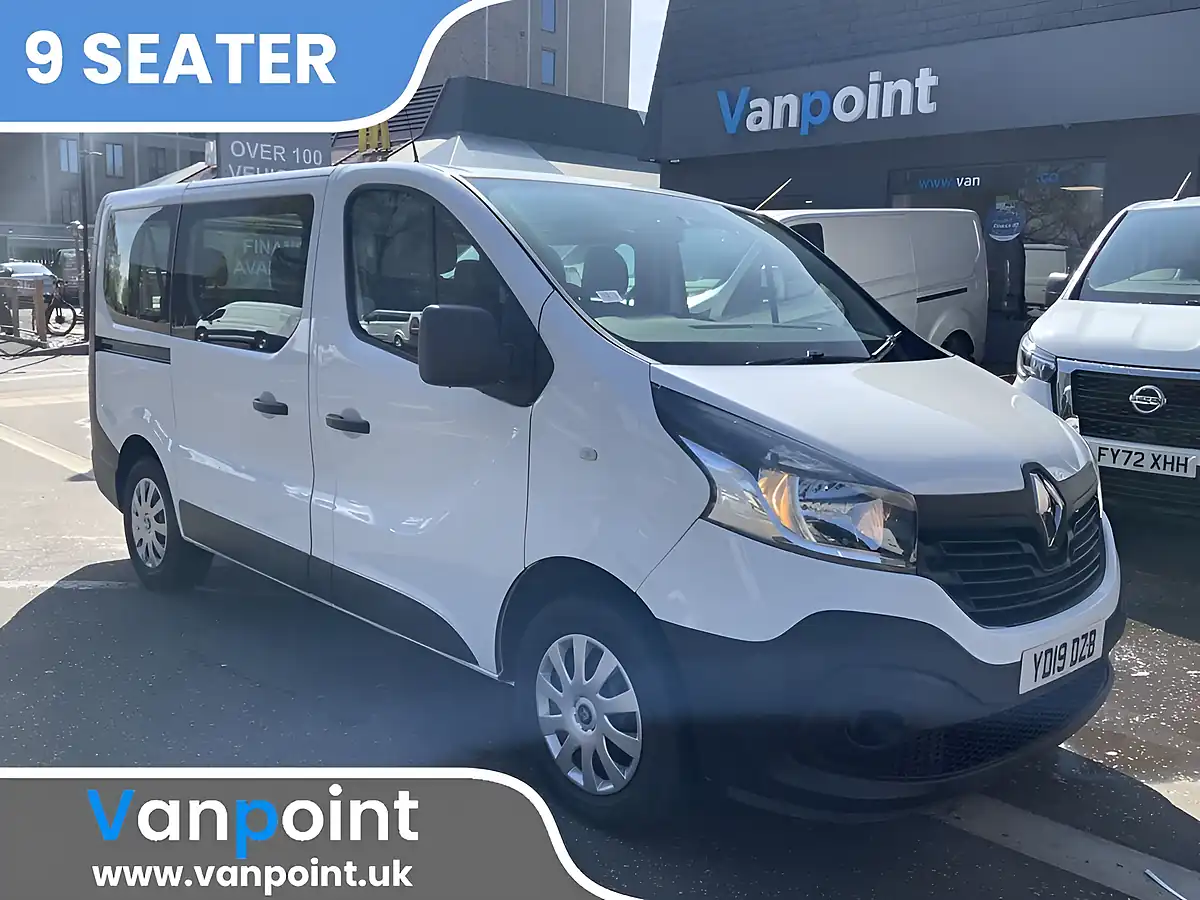 Used 2019 Renault Trafic Business White - Front View