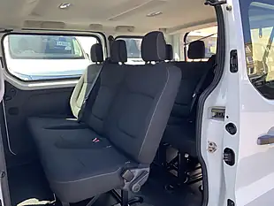 Used 2019 Renault Trafic Business White - Interior and Exterior details 14