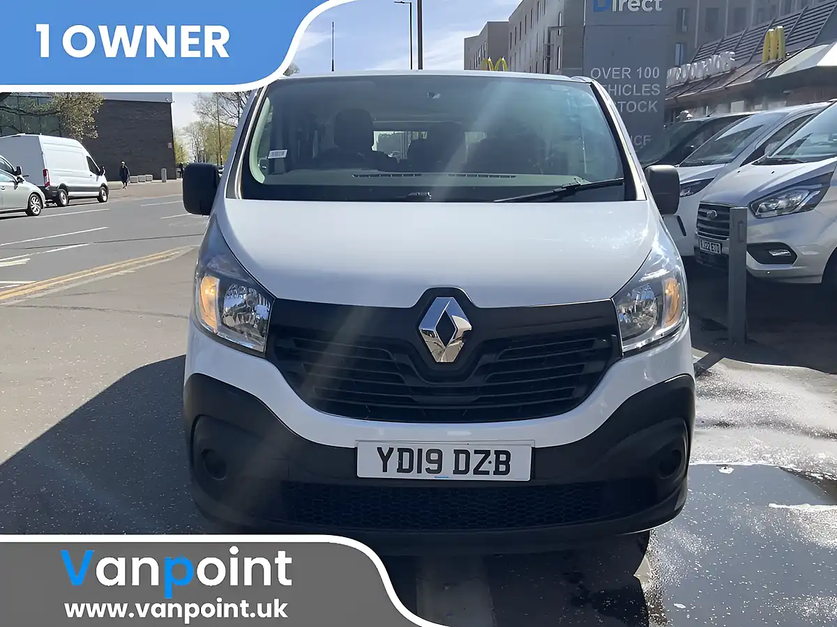 Used 2019 Renault Trafic Business White - Interior and Exterior details 2