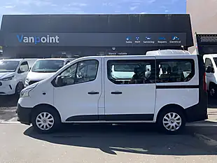 Used 2019 Renault Trafic Business White - Interior and Exterior details 8